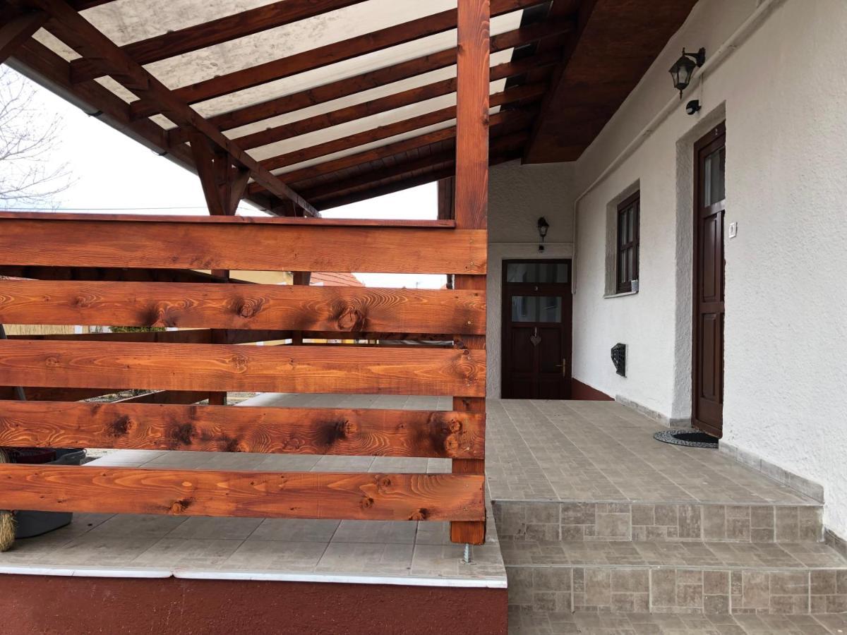 Mormota Vendégház Mezőkövesd Exterior foto