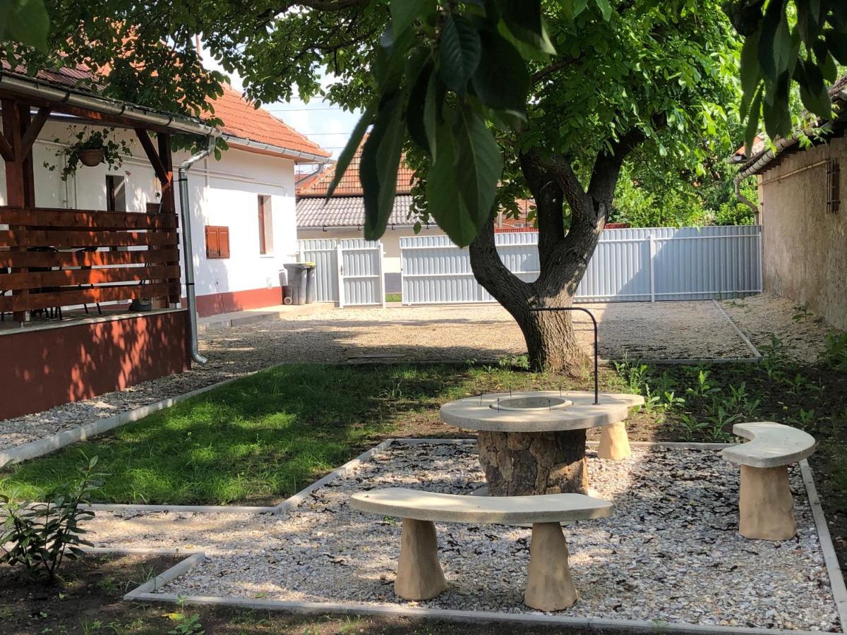 Mormota Vendégház Mezőkövesd Exterior foto